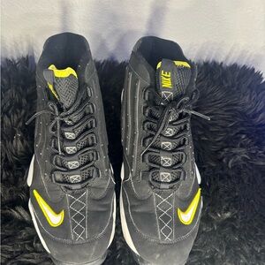 Nike Air Griffey Max ll Yellow and Black Sneakers with High-Top Design